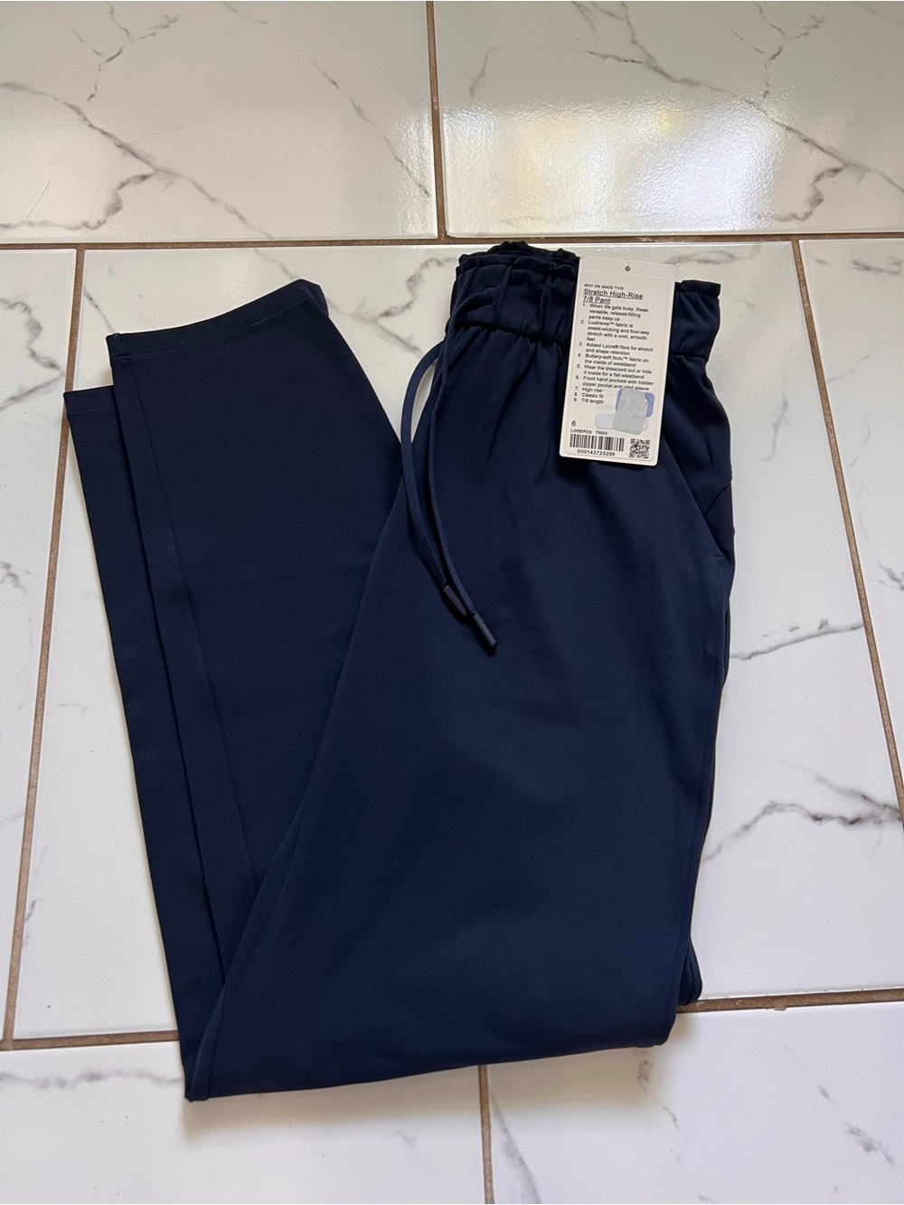 Lululemon Stretch High-Rise 7/8 Pant True Navy Size 6 NWT